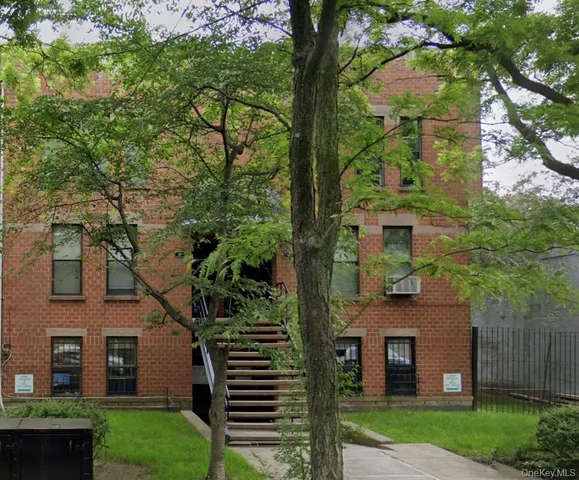 $1,275,000 | 46 President Street, Unit 1 (GARDEN) | Columbia Street Waterfront