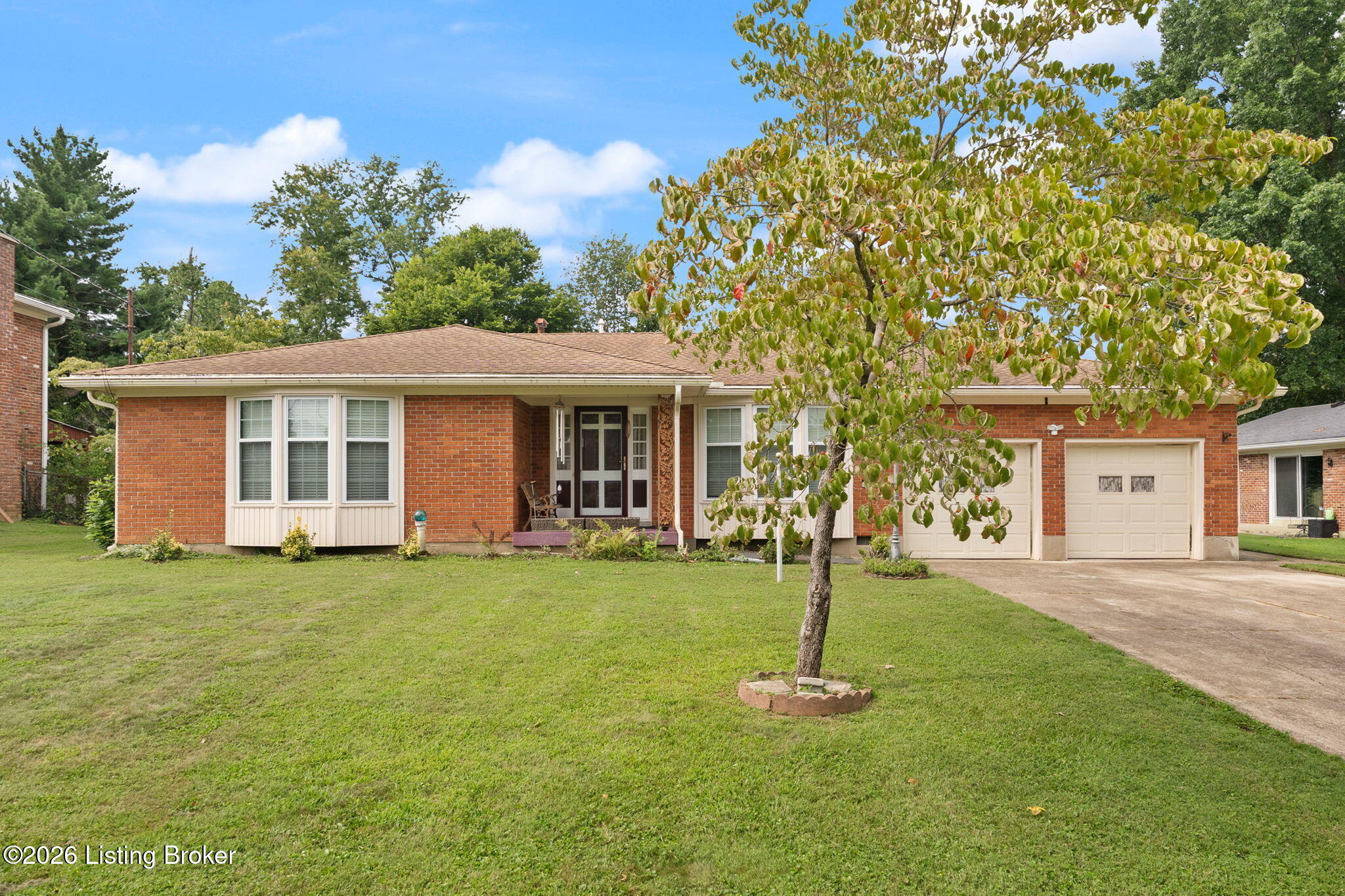 6502 Hollow Tree Road Louisville, KY 40228 - Photo 1 of 63 1-1-6502 Hollow Tree Rd-15