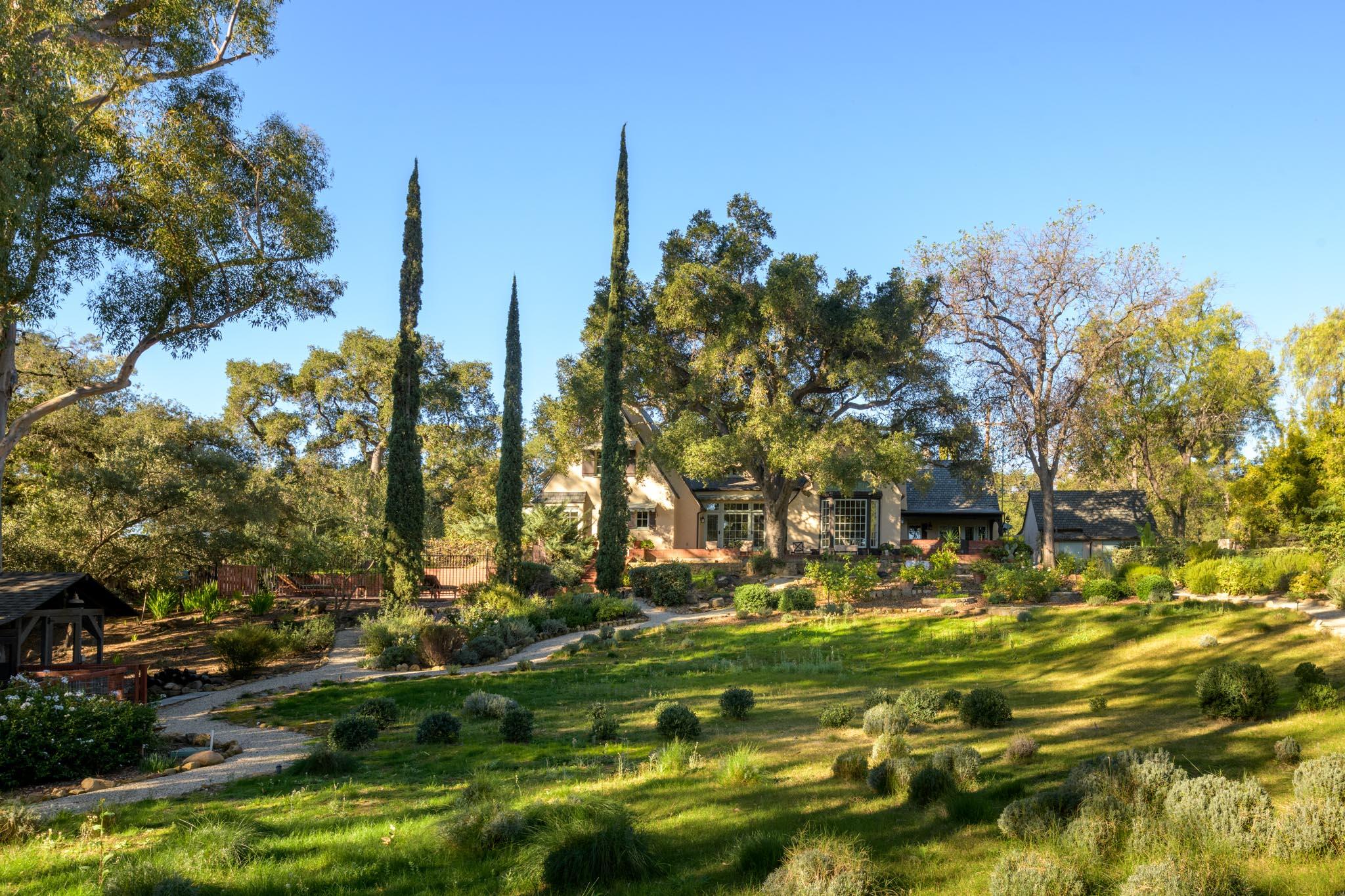 1104 Foothill Road Ojai, CA 93023 - Photo 3 of 50 1104FoothillRd018