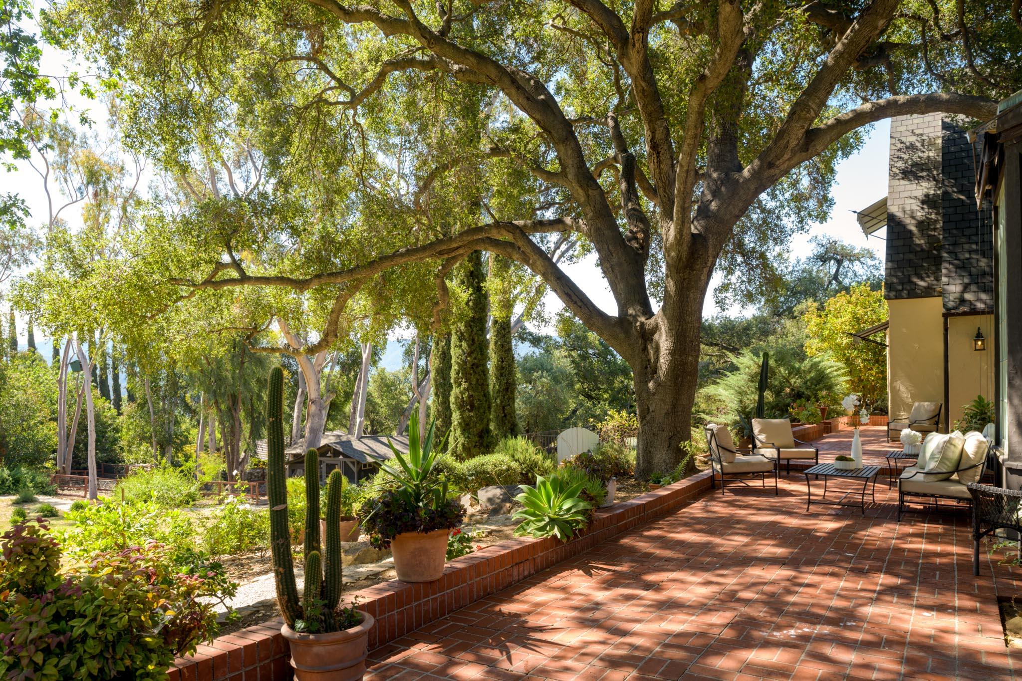 1104 Foothill Road Ojai, CA 93023 - Photo 6 of 50 1104FootHill_012