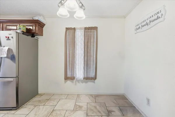 a view of entryway with workspace