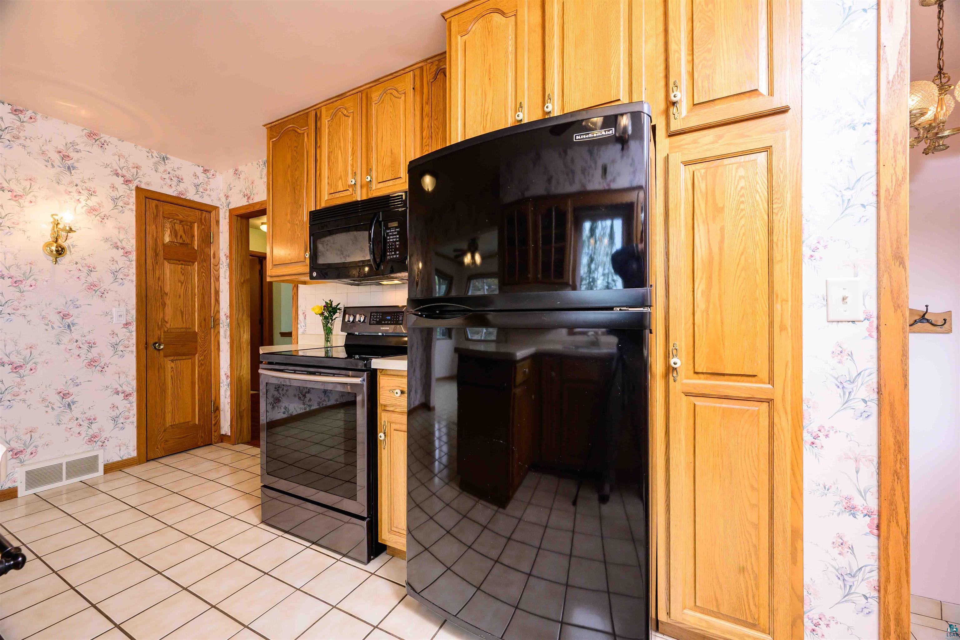 5014 Avondale Street Duluth, MN 55804 - Photo 16 of 68