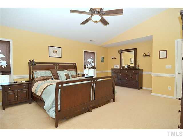 307 Rondelay Drive Durham, NC 27703 - Photo 11 of 21 Generous Master w/ Vaulted Ceiling & Nice Trimwork. Master Suite