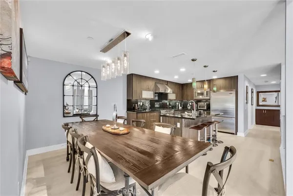 $5,500 | 89 Lennox, Irvine, CA 92612