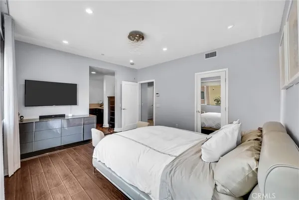 $5,500 | 89 Lennox, Irvine, CA 92612