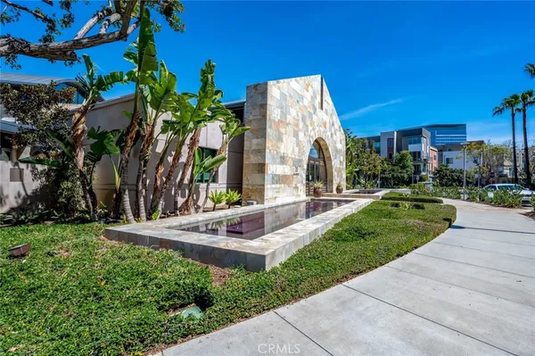 $5,500 | 89 Lennox, Irvine, CA 92612