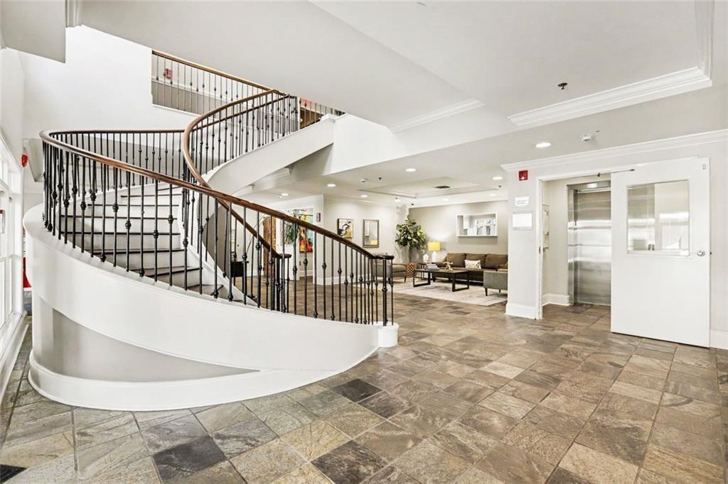 560 Dutch Valley Road Northeast, Unit 2305 Atlanta, GA 30324 - Photo 5 of 29