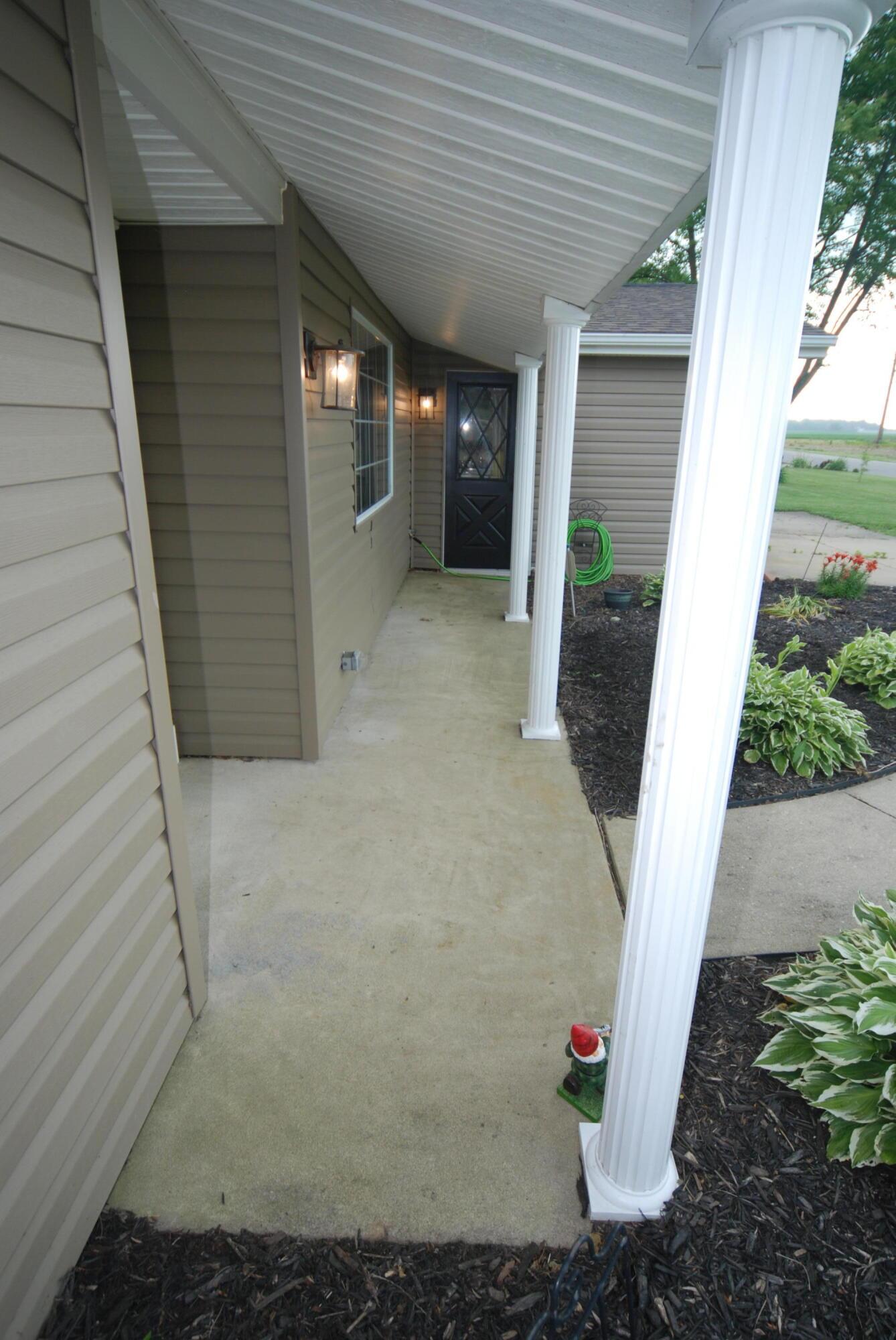 3741 Mumper Road Springfield, OH 45502 - Photo 3 of 31 porch