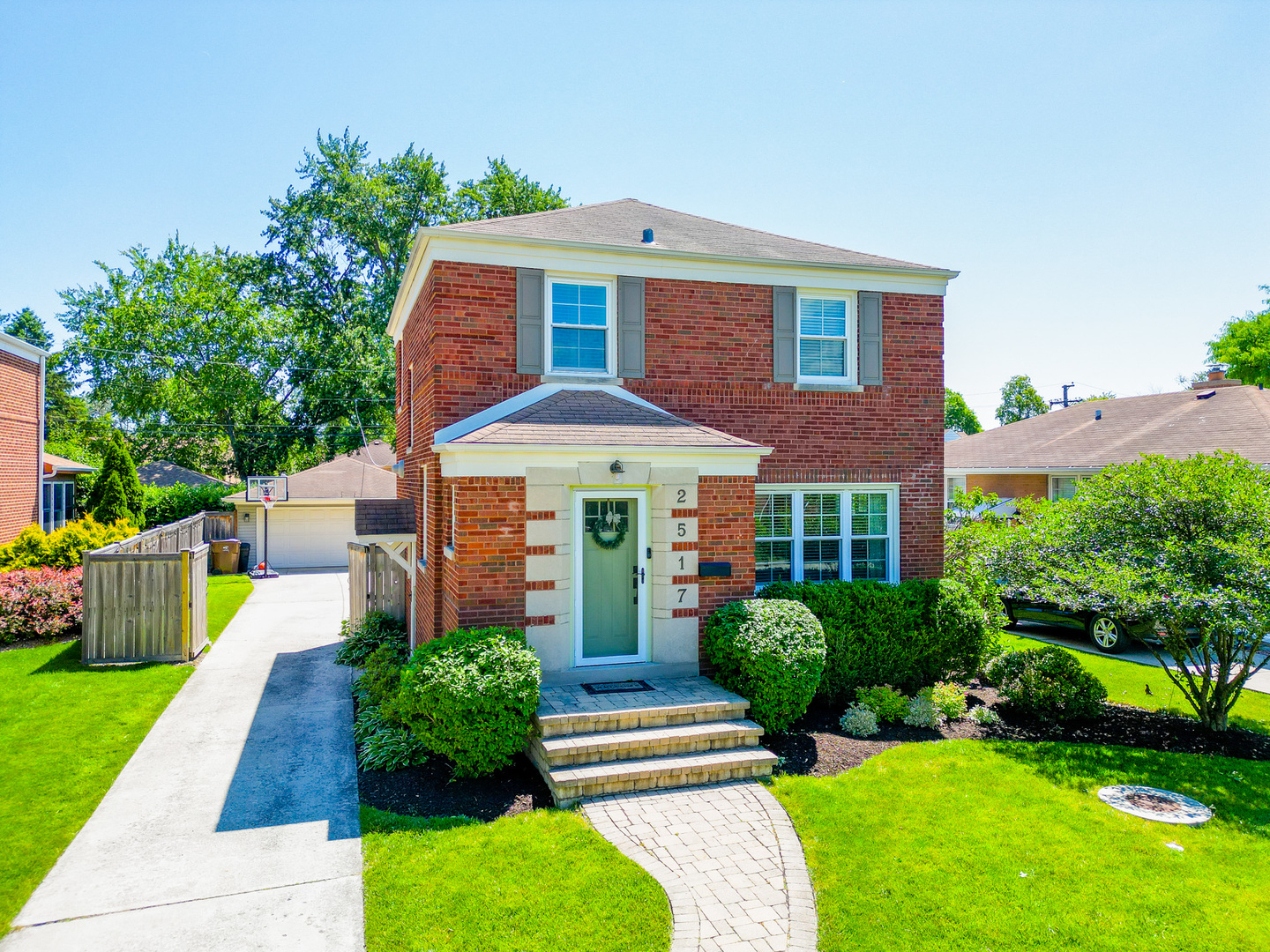 2517 South 3rd Avenue North Riverside, IL 60546 - Photo 1 of 28 Gallery Image 1