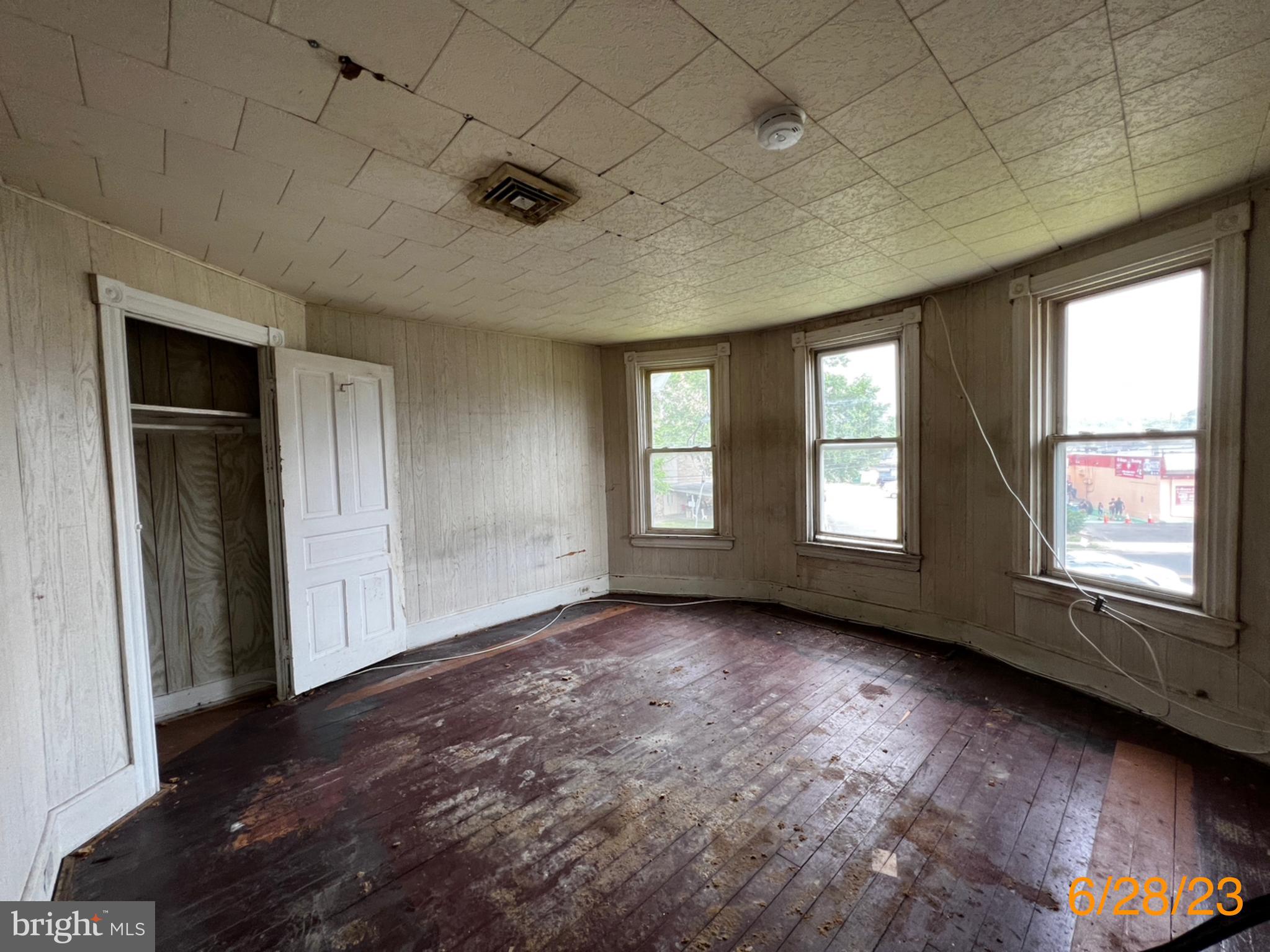 11 Gibbsboro Road Clementon, NJ 08021 - Photo 13 of 16