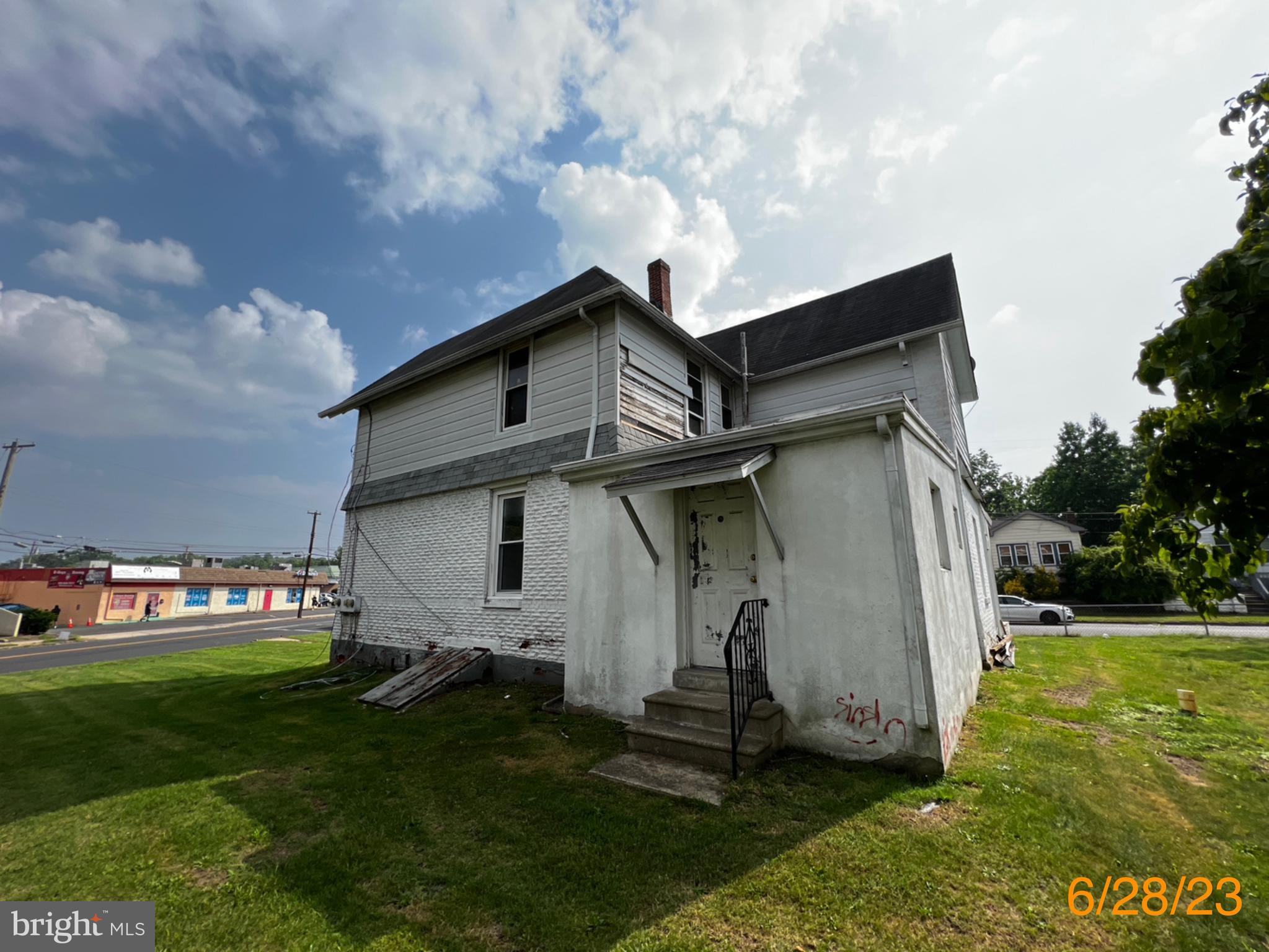 11 Gibbsboro Road Clementon, NJ 08021 - Photo 3 of 16