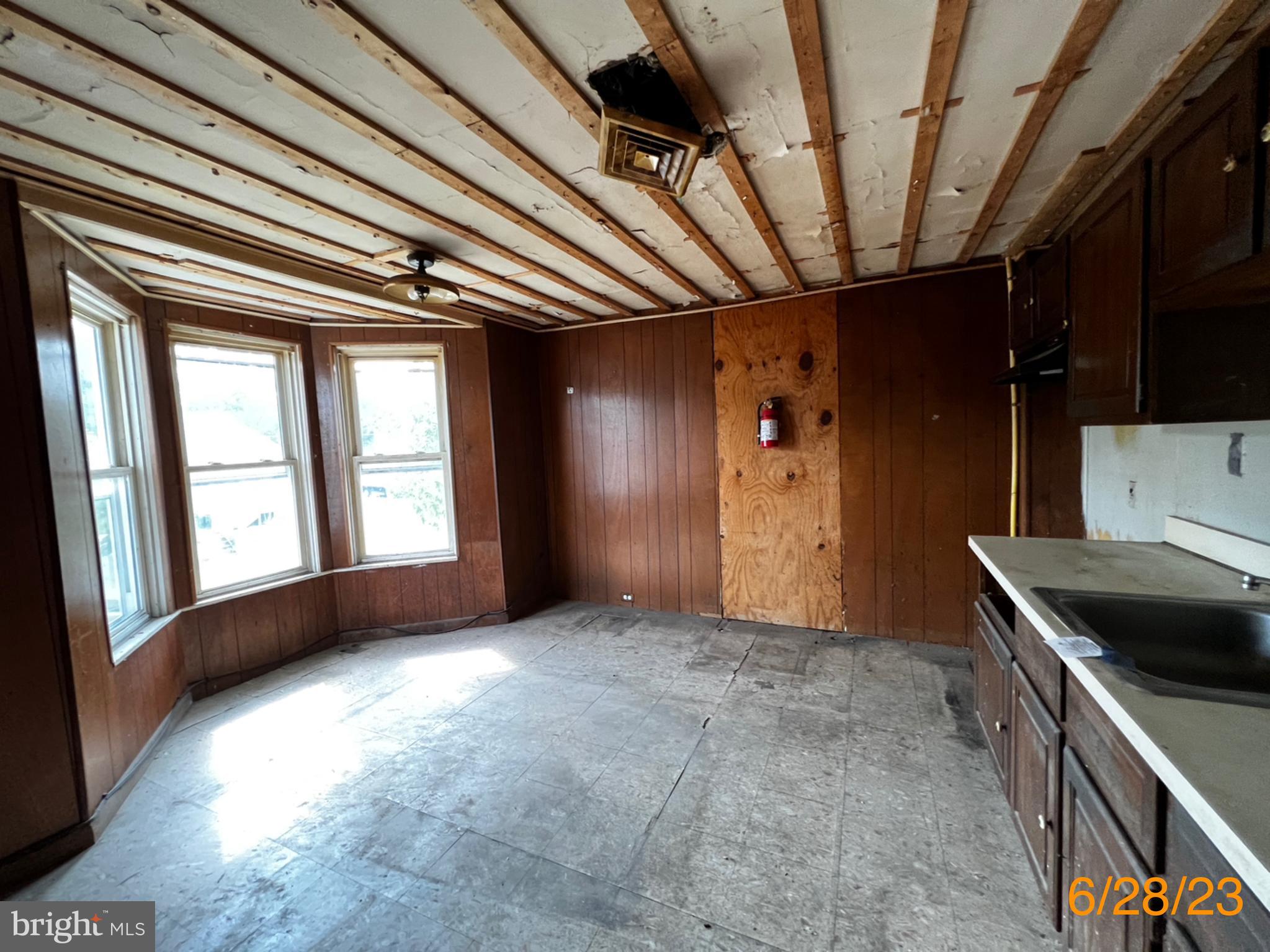 11 Gibbsboro Road Clementon, NJ 08021 - Photo 9 of 16