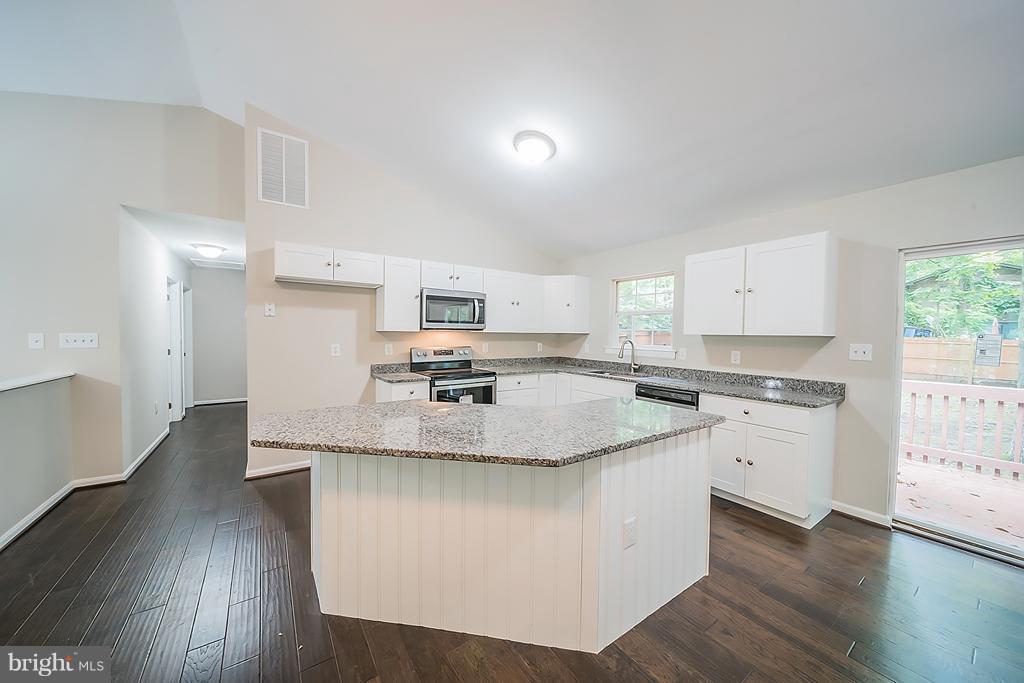 1020 Rimrock Road Lusby, MD 20657 - Photo 11 of 29 Kitchen