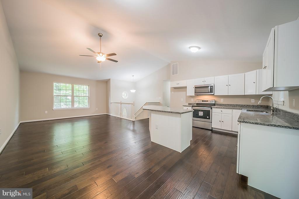 1020 Rimrock Road Lusby, MD 20657 - Photo 8 of 29 Kitchen
