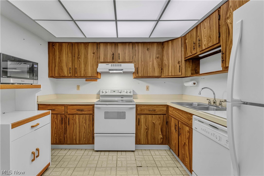 22954 Maple Ridge Road, Unit 202B North Olmsted, OH 44070 - Photo 11 of 33 Gallery Image 11