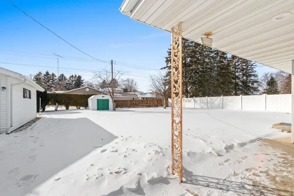 $275,000 | 1619 Orchard Drive, Manitowoc, WI 54220