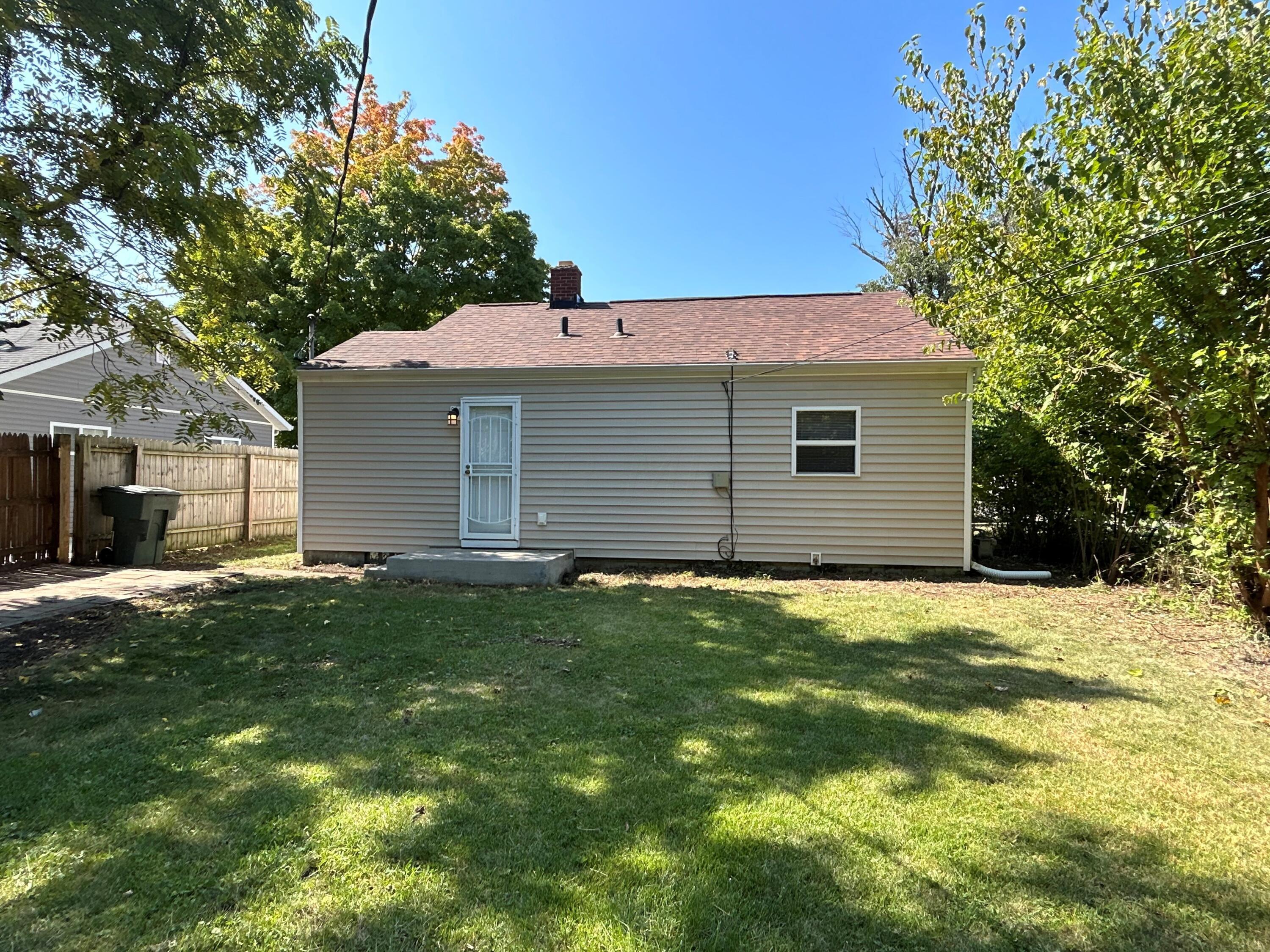 2622 Howey Road Columbus, OH 43211 - Photo 9 of 9 H2