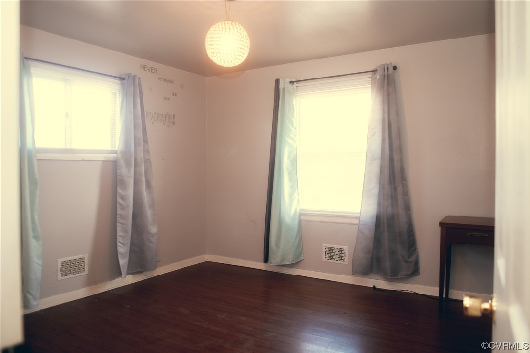 5233 Germain Road Richmond, VA 23224 - Photo 3 of 16 Gallery Image 3