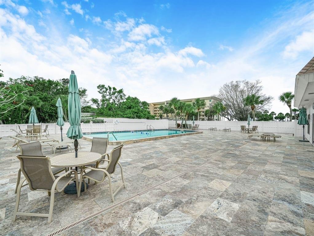 549 Sutton Place, Unit T 19 Longboat Key, FL 34228 - Photo 50 of 52