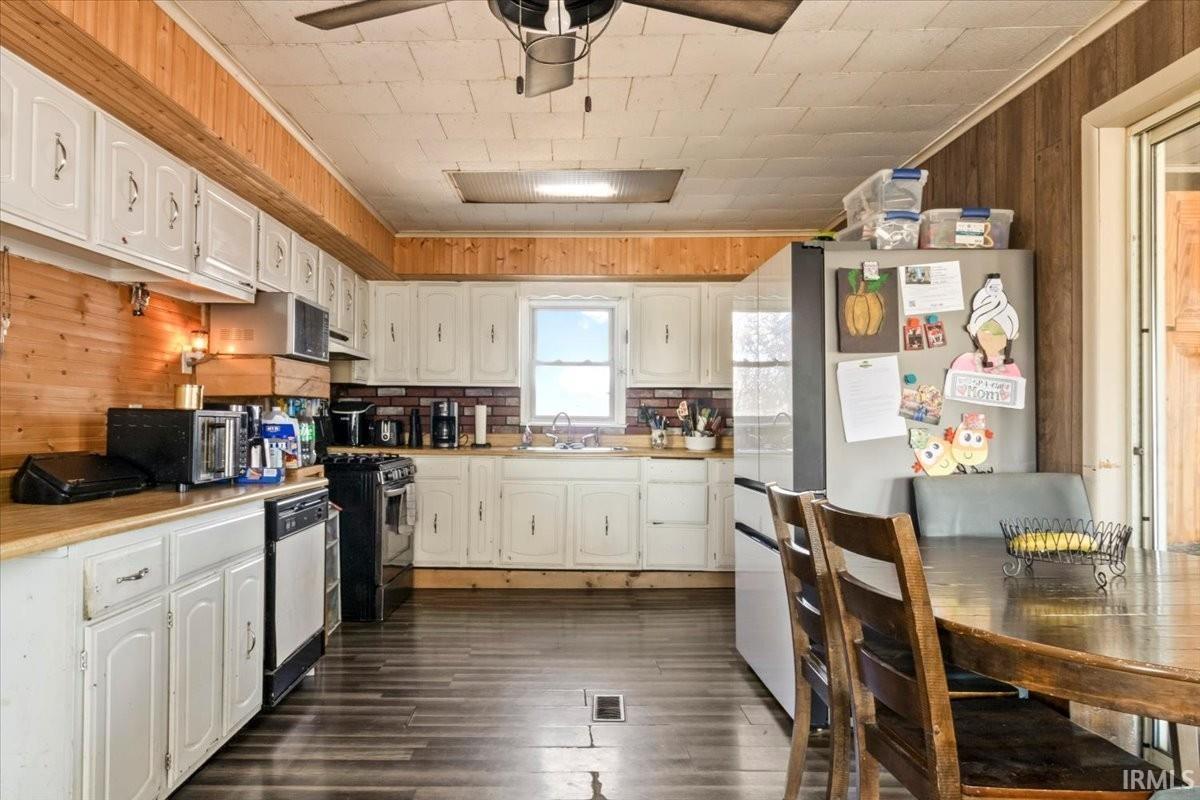 1506 West 650 South Portland, IN 47371 - Photo 8 of 22