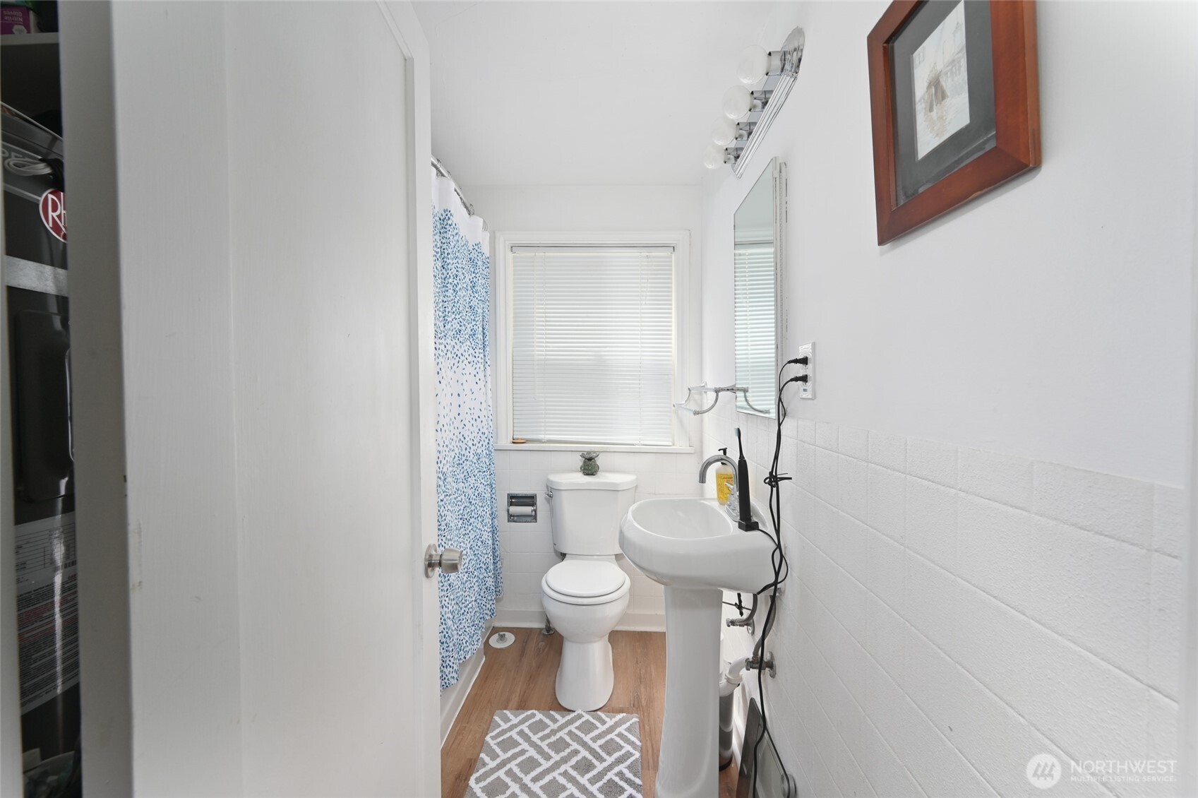 8716 Sand Point Way Northeast, Unit 114 Seattle, WA 98115 - Photo 30 of 32