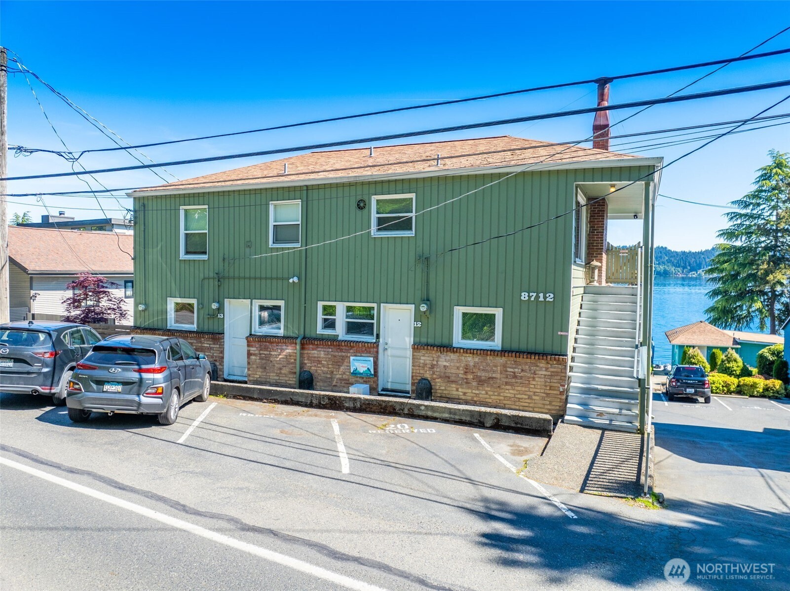 8716 Sand Point Way Northeast, Unit 114 Seattle, WA 98115 - Photo 5 of 32