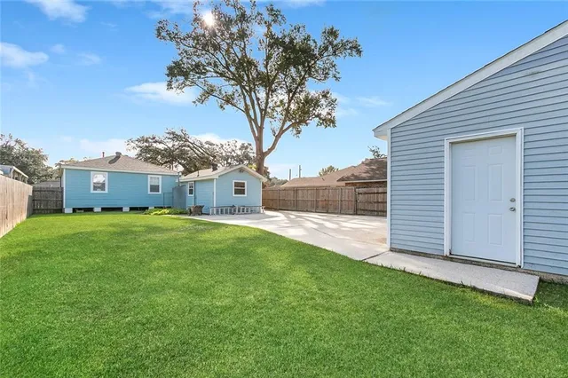 $288,000 | 708 Tullulah Avenue, River Ridge, LA 70123