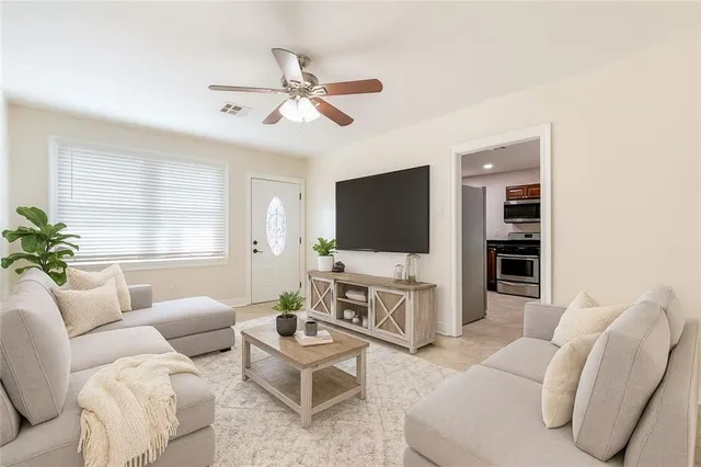 $288,000 | 708 Tullulah Avenue, River Ridge, LA 70123