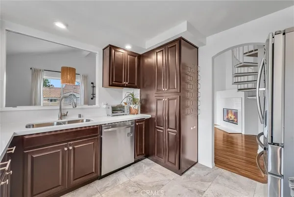$2,500 | 3122 Genoa, Ontario, CA 91761