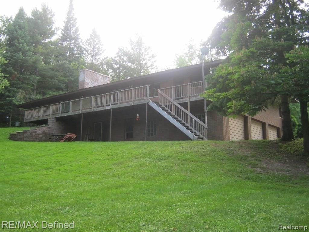 395 South Rochester Road Oakland, MI 48363 - Photo 22 of 23 Backside 22 (1024x768).jpg