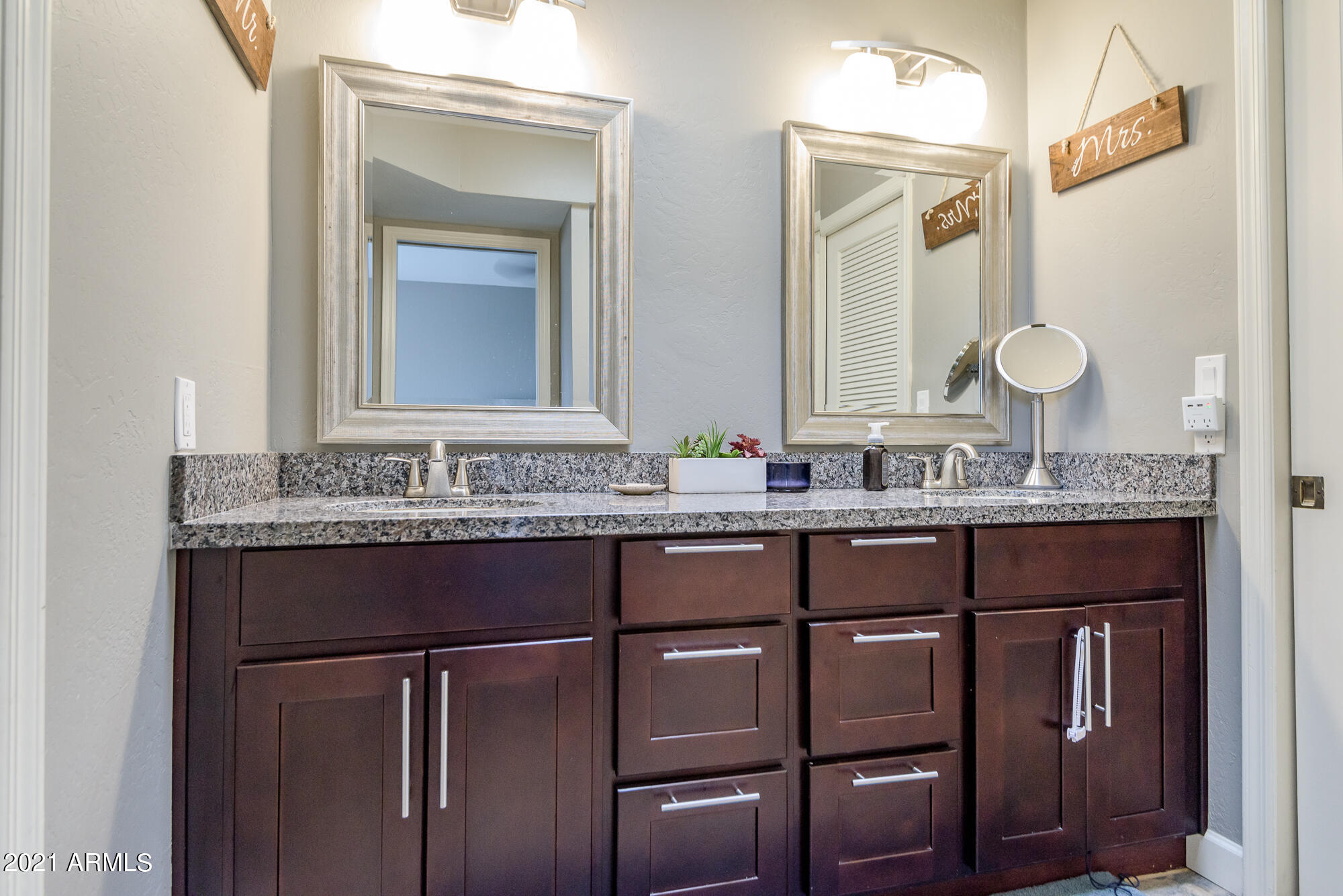 6341 North 19th Street Phoenix, AZ 85016 - Photo 21 of 39 DSC_5952