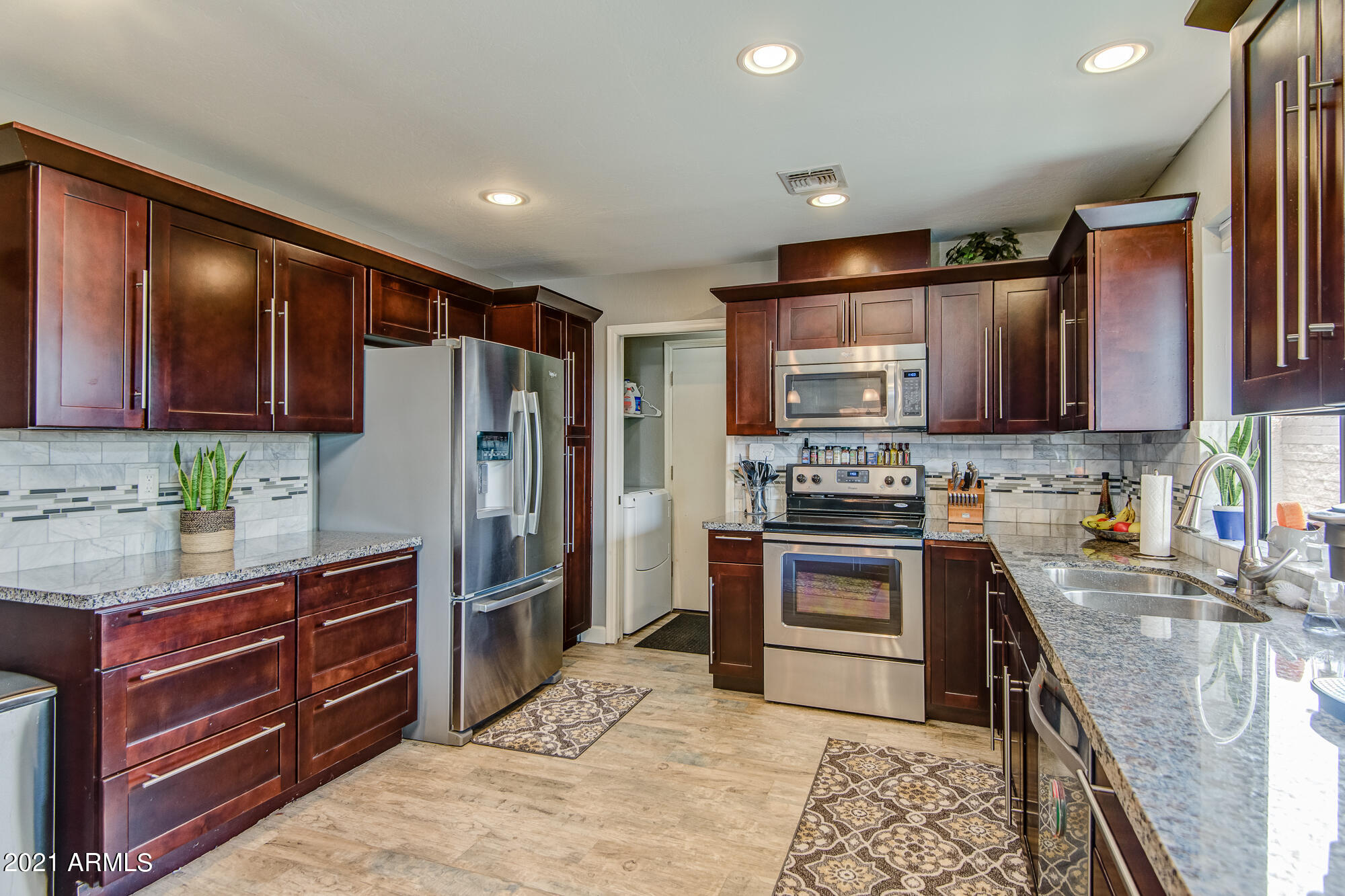 6341 North 19th Street Phoenix, AZ 85016 - Photo 4 of 39 DSC_5864_