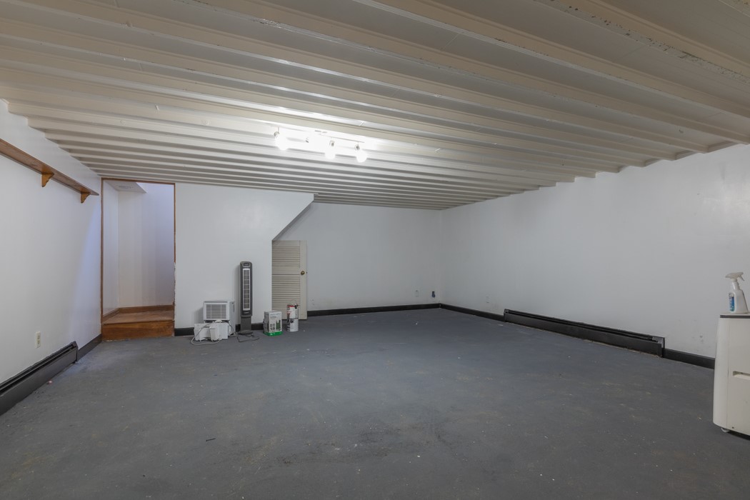 73 Angell Road Cumberland, RI 02864 - Photo 27 of 38