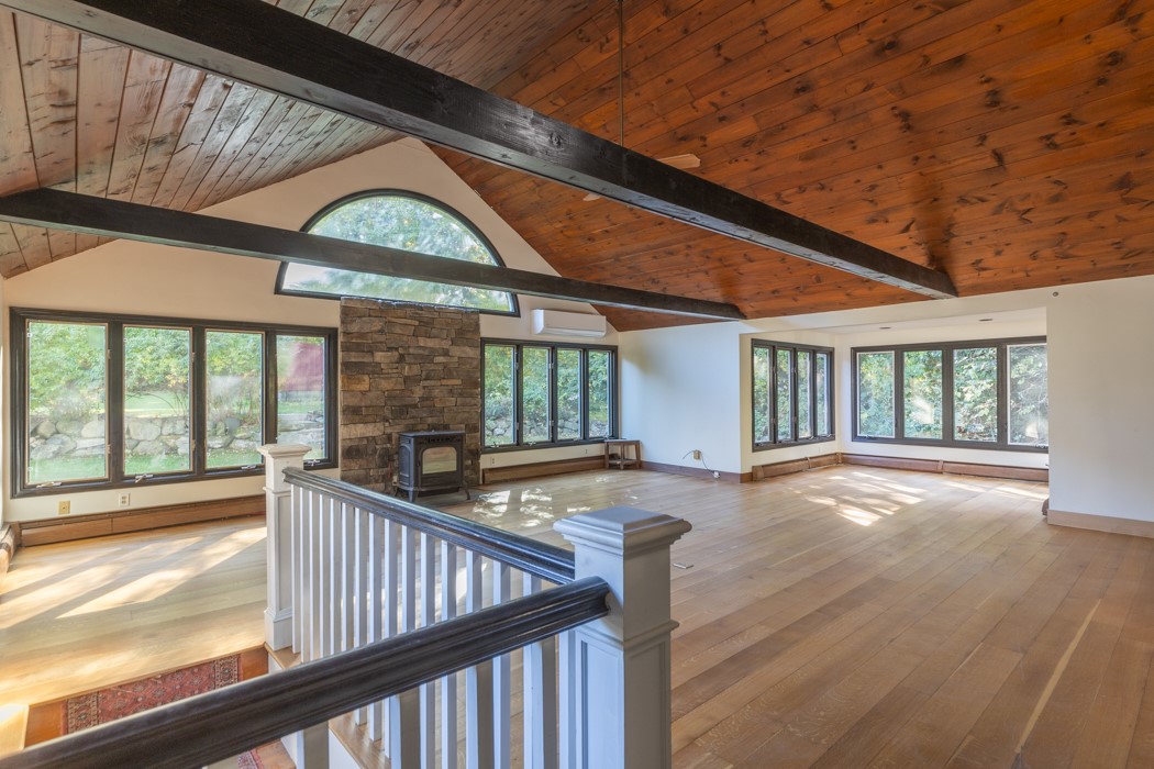 73 Angell Road Cumberland, RI 02864 - Photo 3 of 38