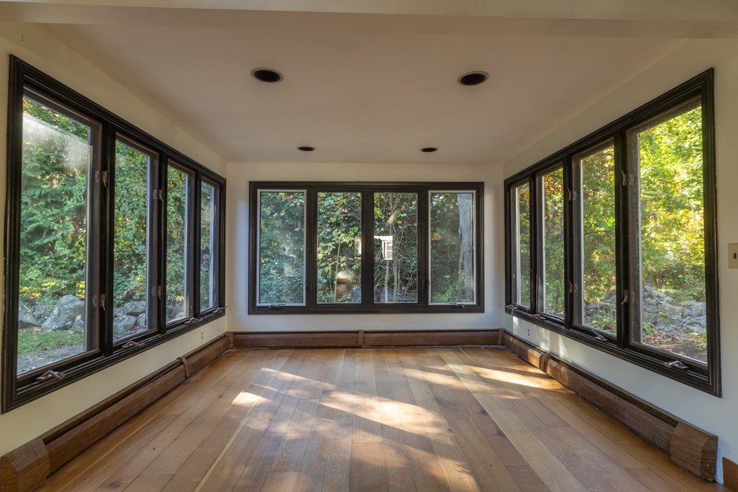 73 Angell Road Cumberland, RI 02864 - Photo 7 of 38