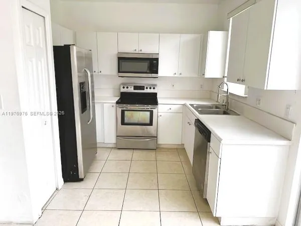 $2,350 | 13840 Southwest 273rd Terrace, Homestead, FL 33032