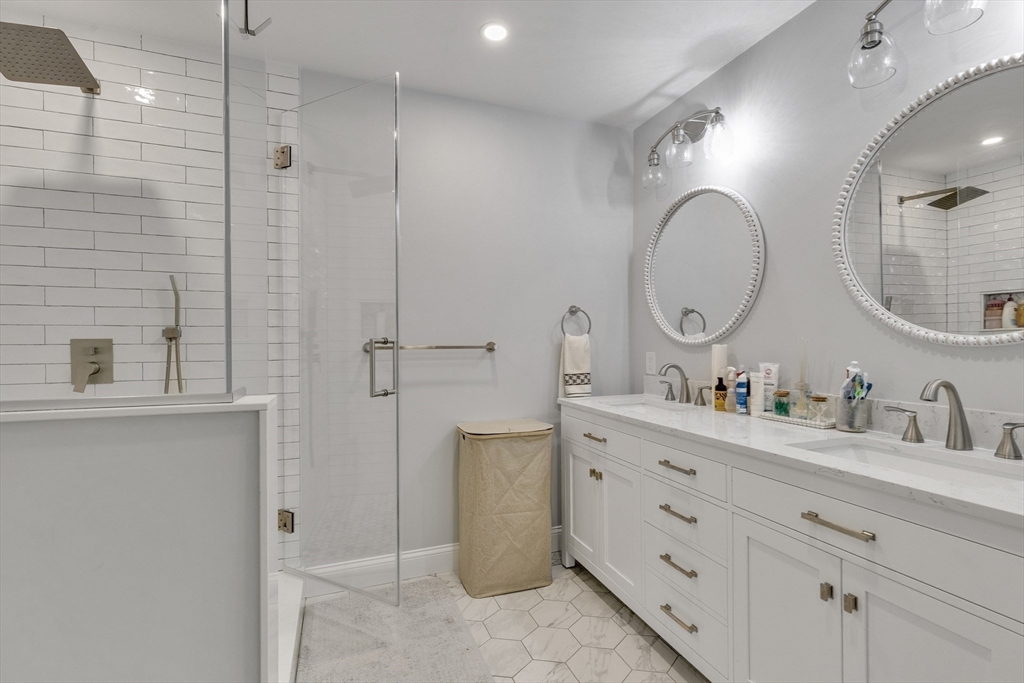258 Union Street Hanover, MA 02339 - Photo 12 of 28