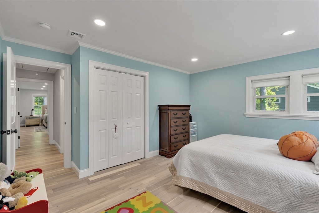 258 Union Street Hanover, MA 02339 - Photo 19 of 28