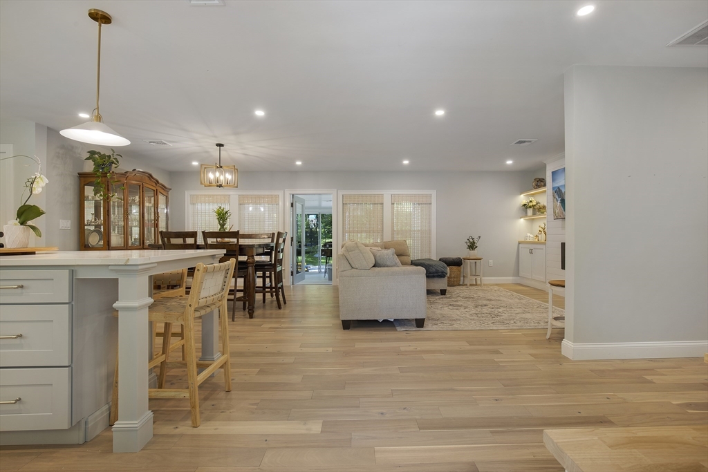 258 Union Street Hanover, MA 02339 - Photo 3 of 28