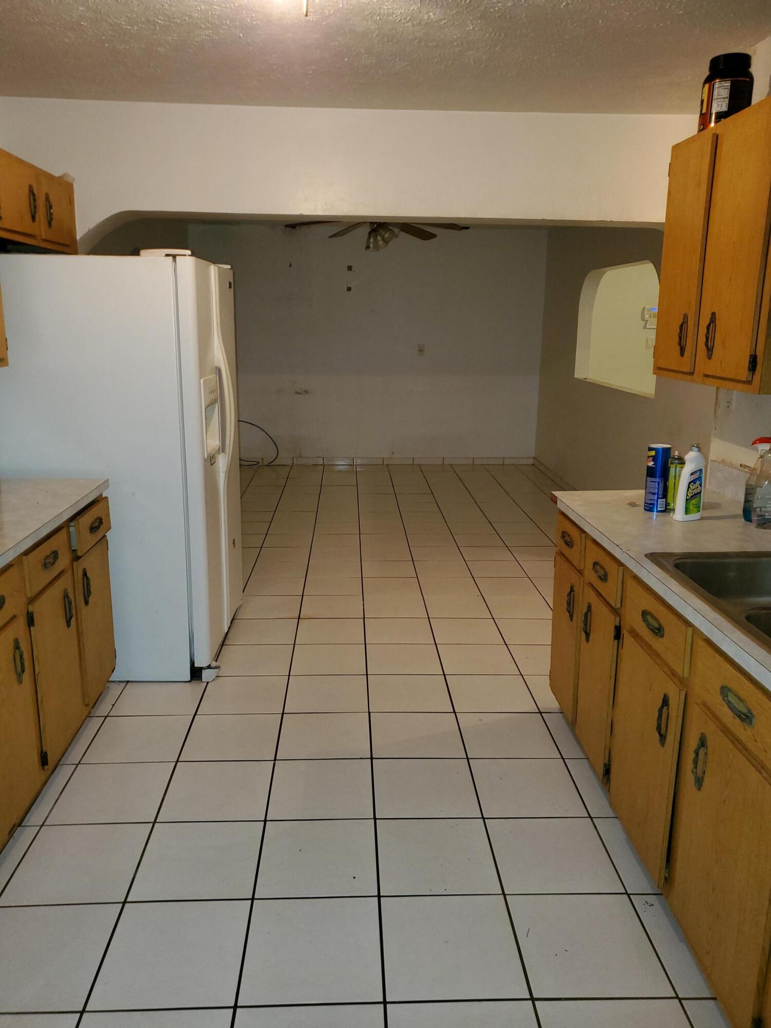 2705 Ave R Fort Pierce, FL 34947 - Photo 12 of 36 20210210_185824