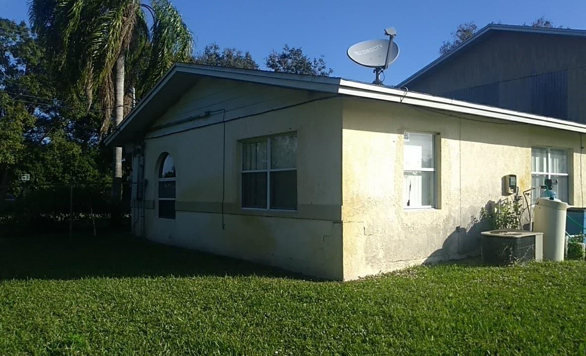 2705 Ave R Fort Pierce, FL 34947 - Photo 9 of 36 other-2