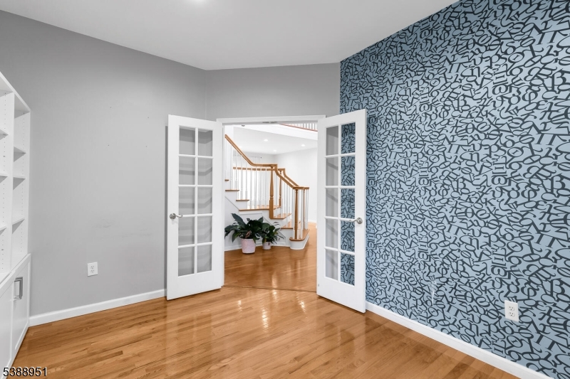 22 Honeyman Road Bernards, NJ 07920 - Photo 11 of 49