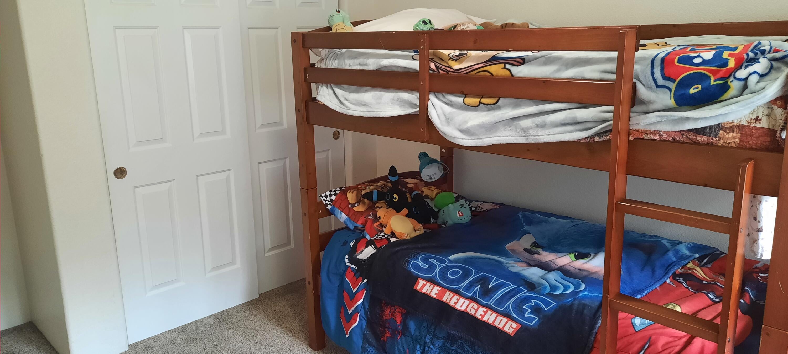 1666 Harbeck Road Grants Pass, OR 97527 - Photo 21 of 24 1666 BUNK
