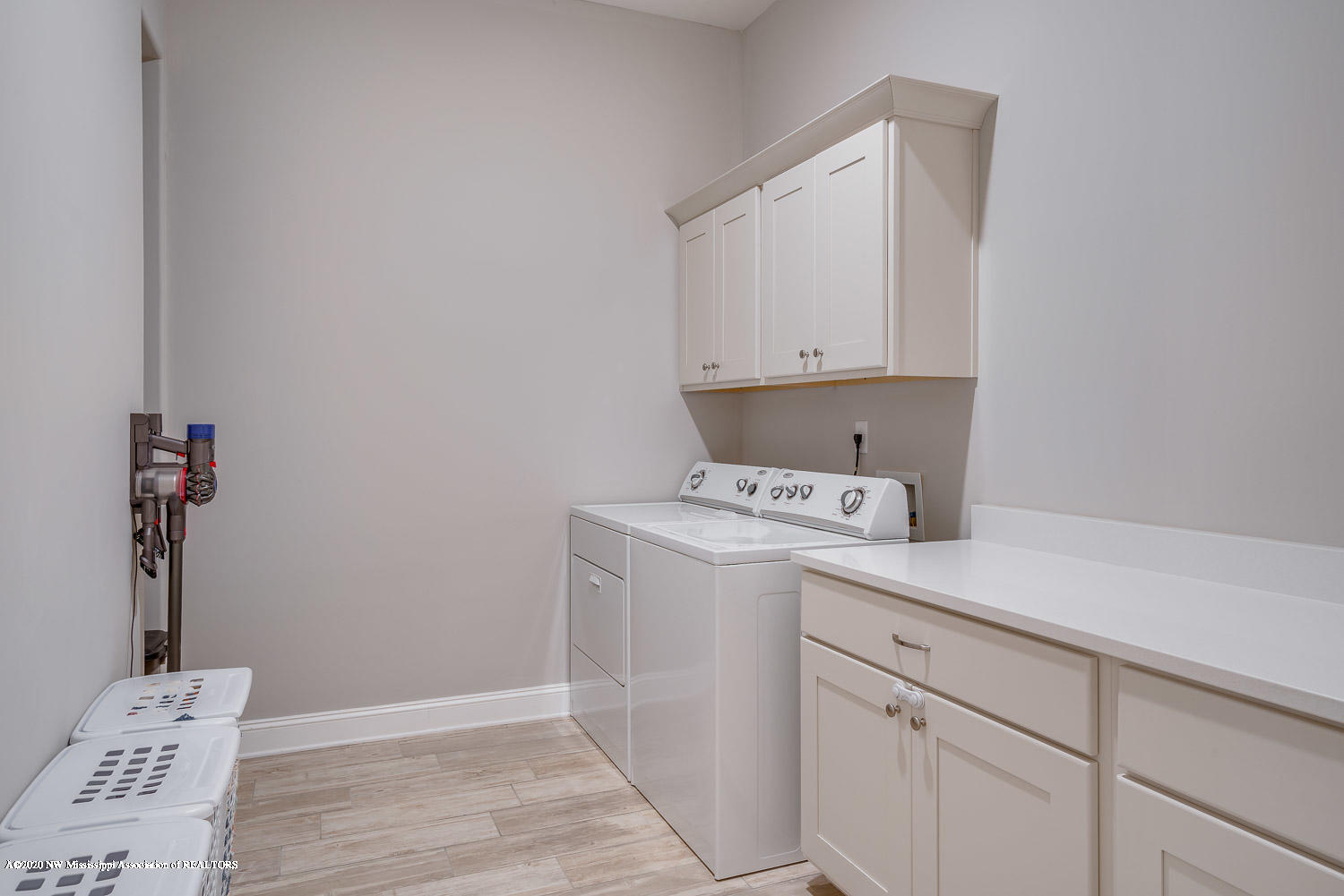 3580 Iron Bridge Road Olive Branch, MS 38654 - Photo 16 of 25 Laundry Room