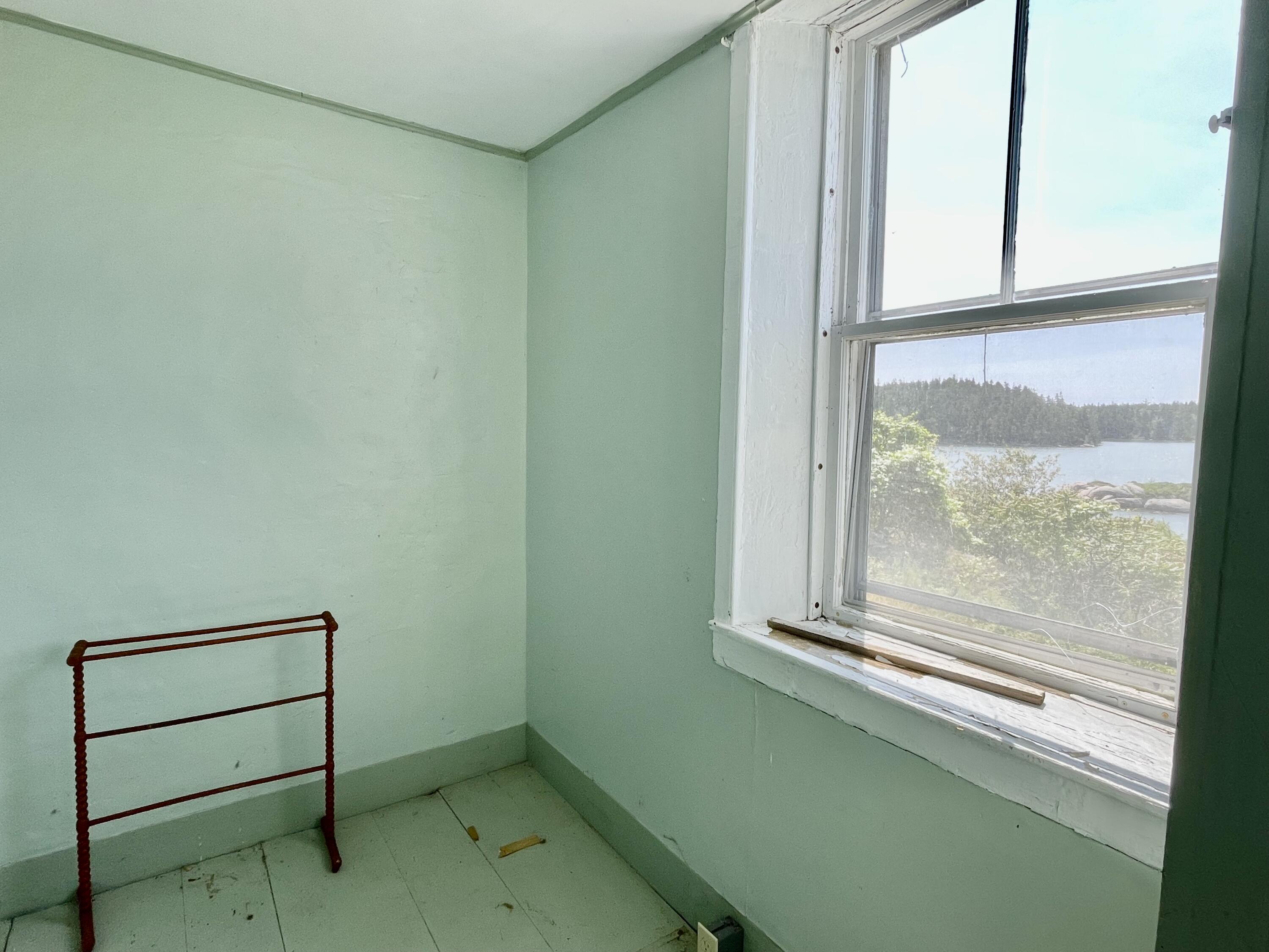 205 Young Road Vinalhaven, ME 04863 - Photo 18 of 48 IMG_1578