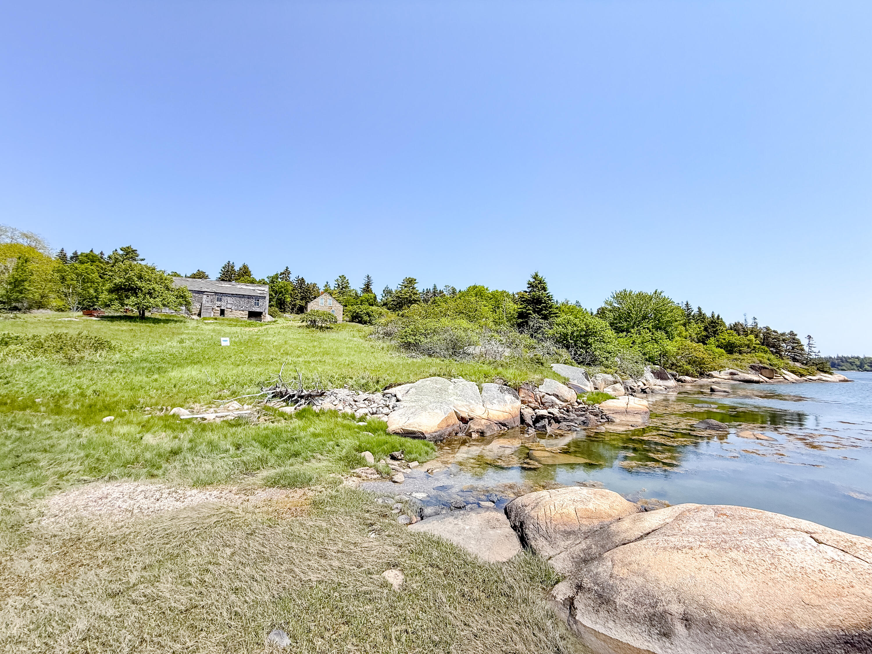 205 Young Road Vinalhaven, ME 04863 - Photo 7 of 48 IMG_4106