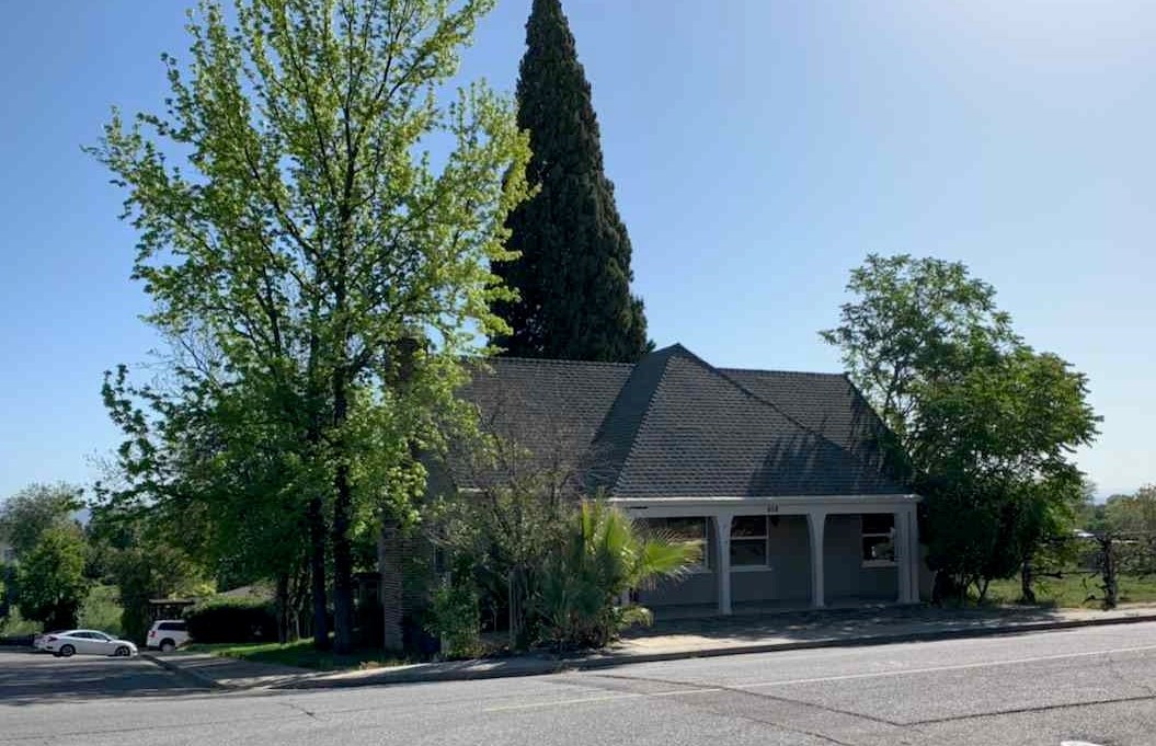 658 Rio Street Red Bluff, CA 96080 - Photo 1 of 38