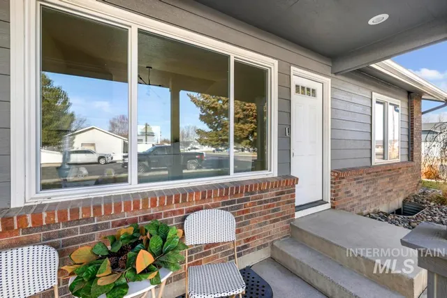 $435,000 | 2434 9th Avenue East, Twin Falls, ID 83301