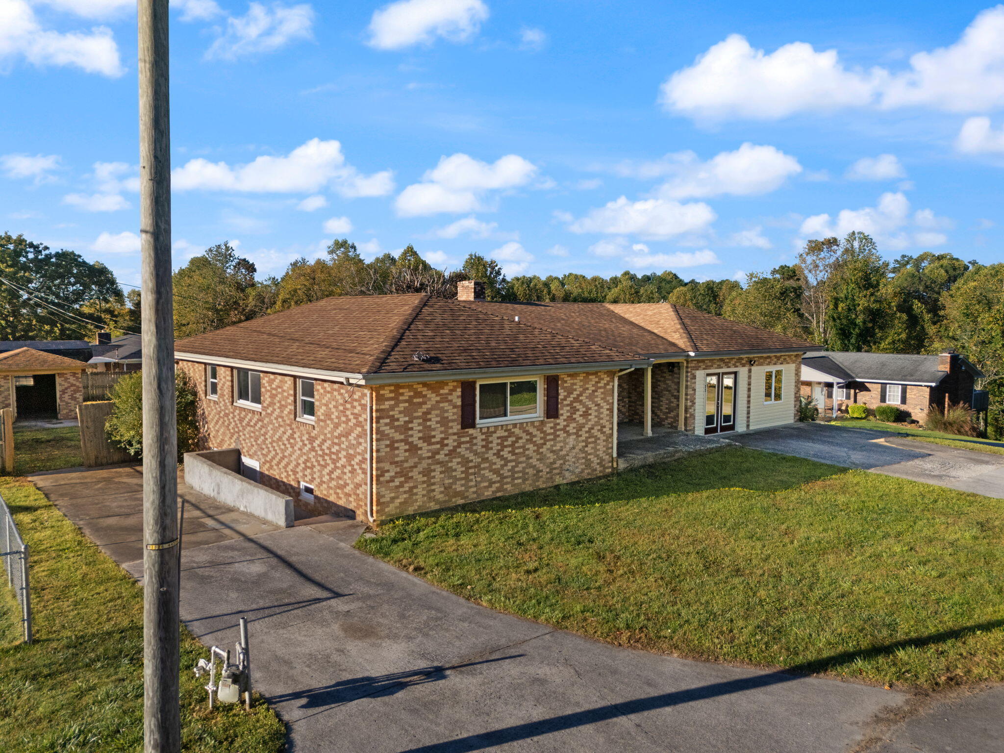 33 Springfield Circle Corbin, KY 40701 - Photo 76 of 87 66-web-or-mls-DJI_20241009091125_0012_D