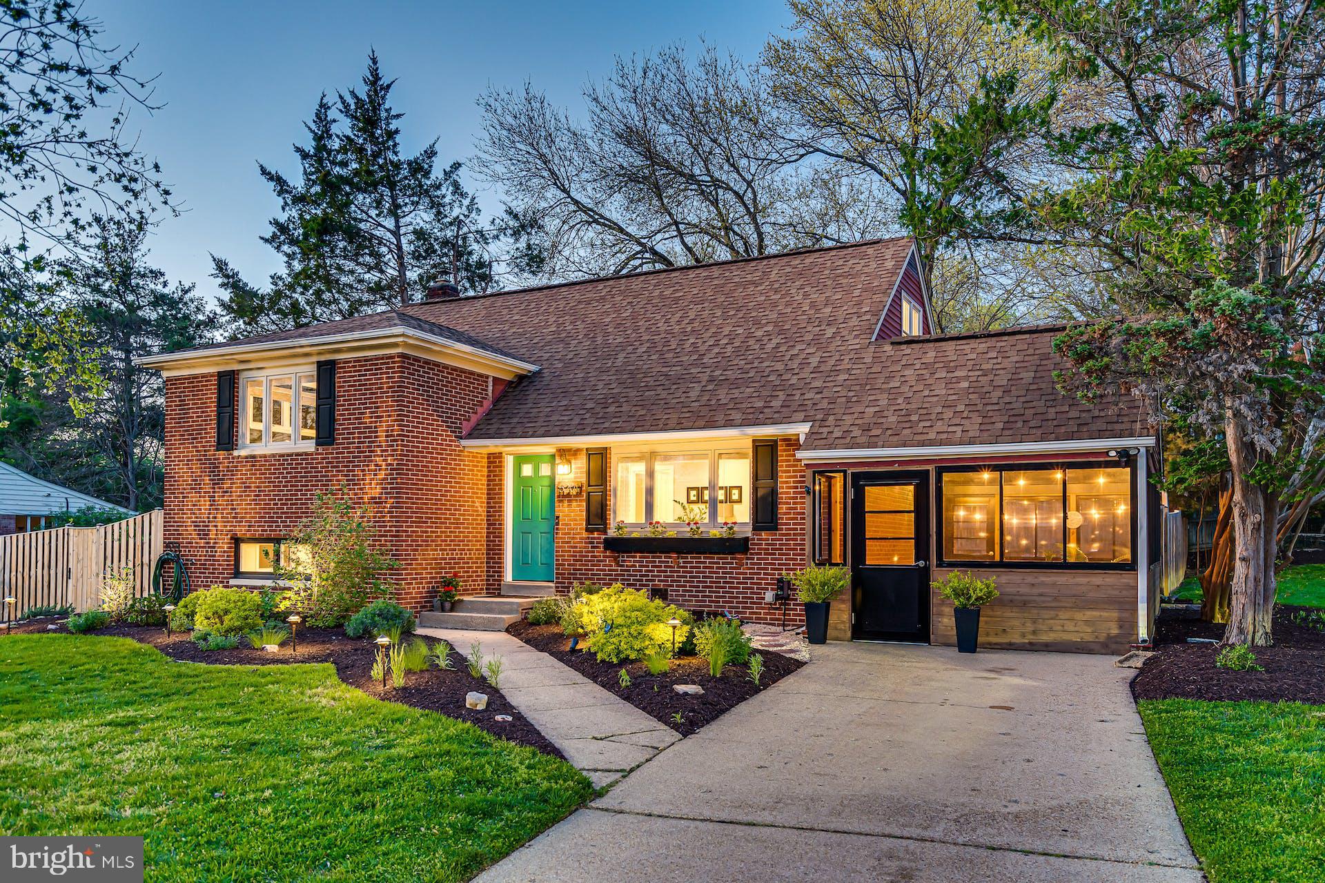 5201 Taney Avenue, Alexandria, VA 22304 Compass